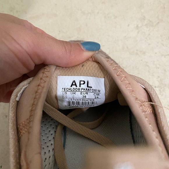 Rose Gold Techloom Phantom APL Sneakers size 7.5 - Picture 3 of 4